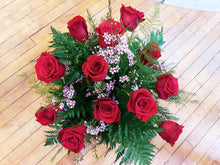 Load image into Gallery viewer, Classic &quot;Love Your Heart&quot; One Dozen Red Roses
