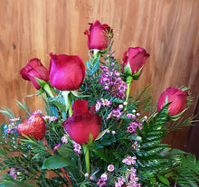 Load image into Gallery viewer, Classic &quot;Be Mine&quot; Half Dozen Roses
