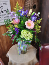 Load image into Gallery viewer, Mother&#39;s Day Mix - Bouquet Vase
